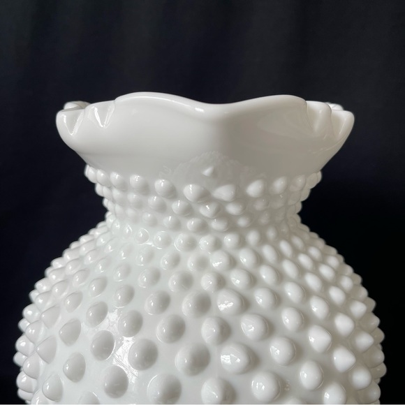 Pitcher - Fenton Hobnail Milk Glass - Vintage - Picture 3 of 8